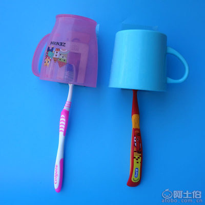 喜洗麗ML-1不銹鋼牙刷架 免打孔設(shè)計的創(chuàng)意收納解決方案